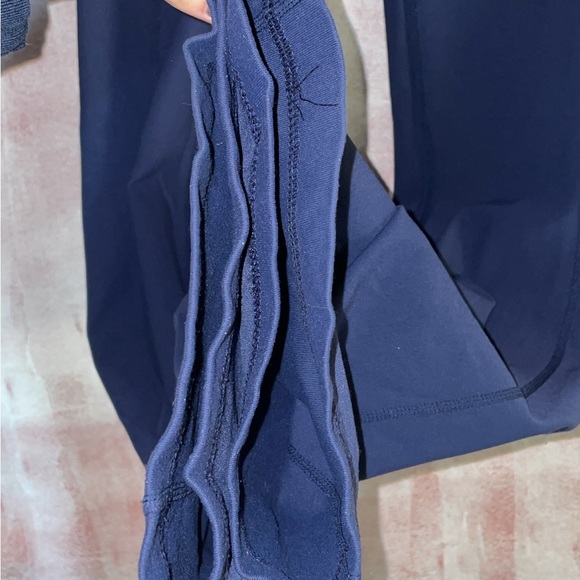 Lululemon yoga pants - Picture 8 of 9